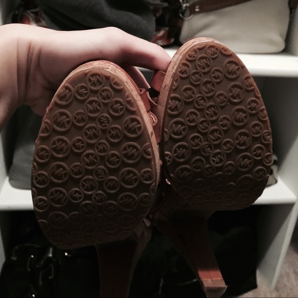 ❌SOLD❌Michael Kors Gladiator heels! - Picture 3 of 3