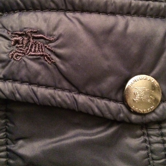 ❌SOLD Online❌Burberry - Winter Jacket - Picture 3 of 3