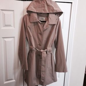 Fog London Fog belted/hooded trench coat