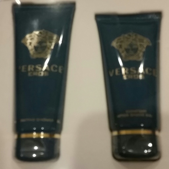SOLD.   Versace Men's gift set - Picture 2 of 3