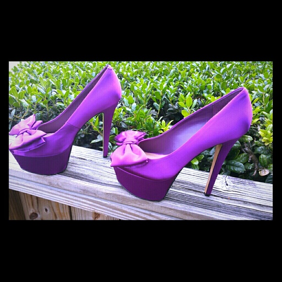Purple Pumps With Bow
