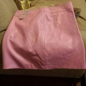 Cache pink genuine leather skirt