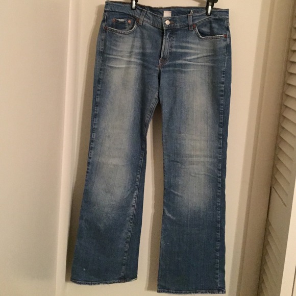 Lucky jeans