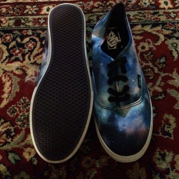 Van galaxy shoes new never worn💜 - Picture 2 of 3