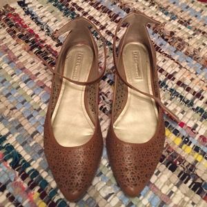 BCBGeneration flats