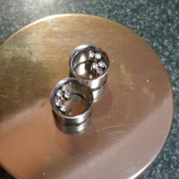 Metal with jewels gauges