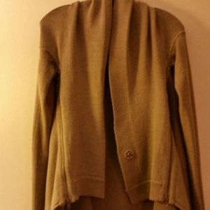 Reserved for @breezybabey