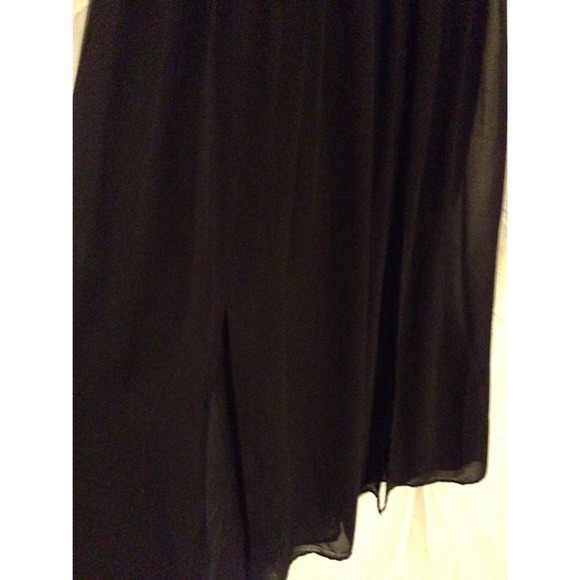 Black dress with slits - Picture 3 of 4