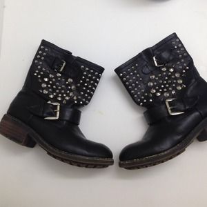 Black stud biker boots