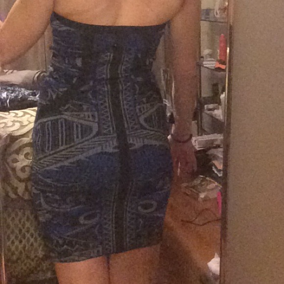 Dress - Picture 3 of 4