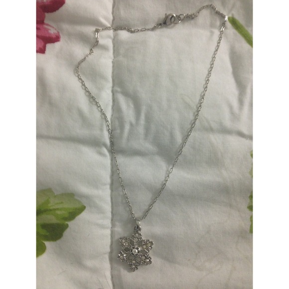 Snowflake pendant