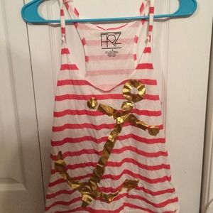 Anchor tank top in great condition.