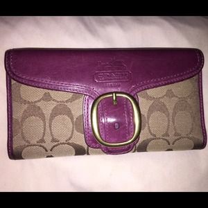 Coach Wallet 💜