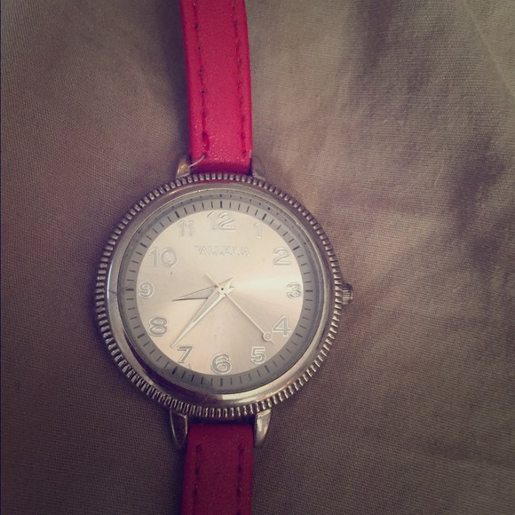 Valetto Red Watch