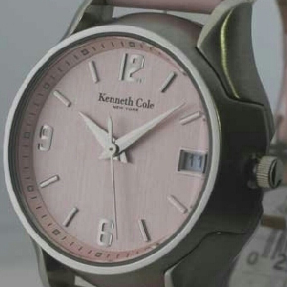 🆕✨ Kenneth Cole New York pink watch!!!