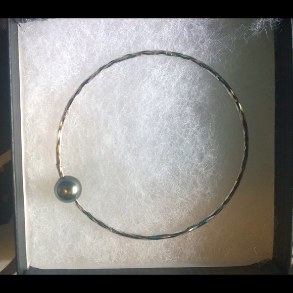 ⚠️BUNDLE⚠️Hawaiian Black Pearl Braclete