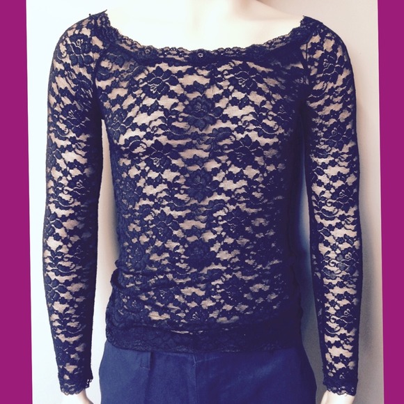 Moda long sleeve lace top