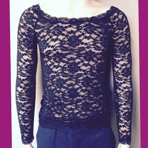 Moda long sleeve lace top