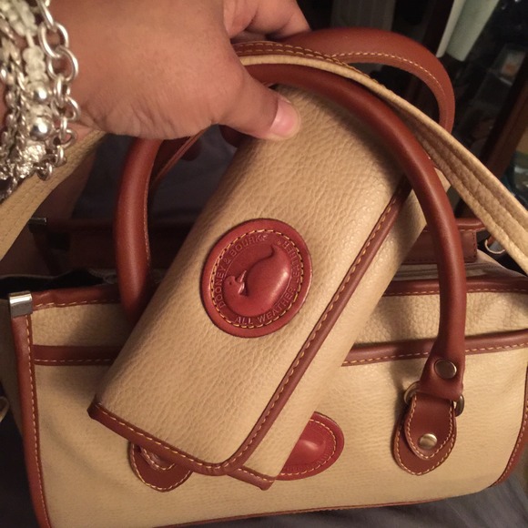 Vintage and Authentic Dooney and Bourke Hand Bag