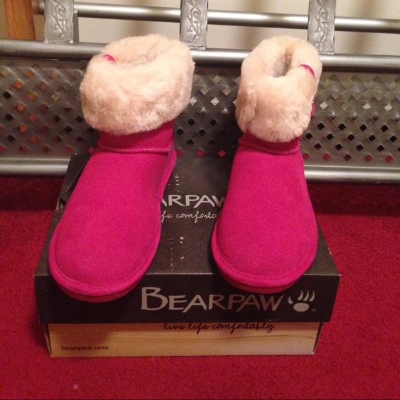 BEARPAW "Abby" suede and sheepskin boot