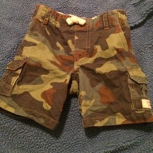 Carter's // camo cargo shorts