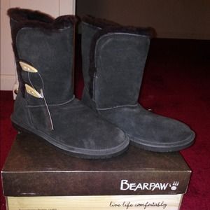 BEARPAW "Abigail" boot