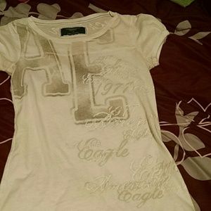 American Eagle Graphic tee