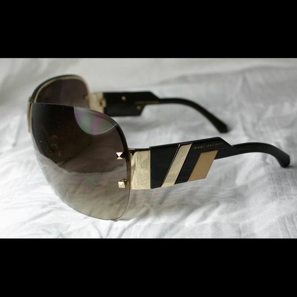 💥Host Pick💥 New Marc Jacobs Sunglasses - Picture 2 of 3