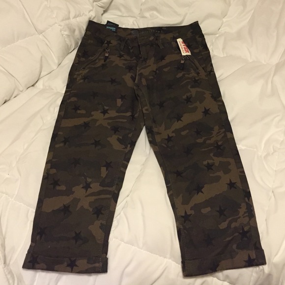 Army Caprees BRAND NEW