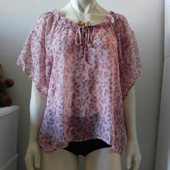 🌻Pink Sheer Floral Blouse🌻 - Picture 1 of 3