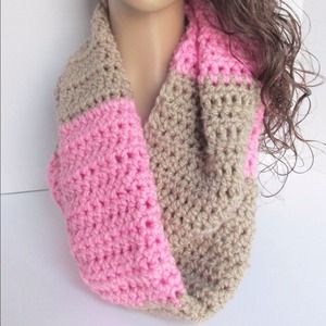 Infinity scarf