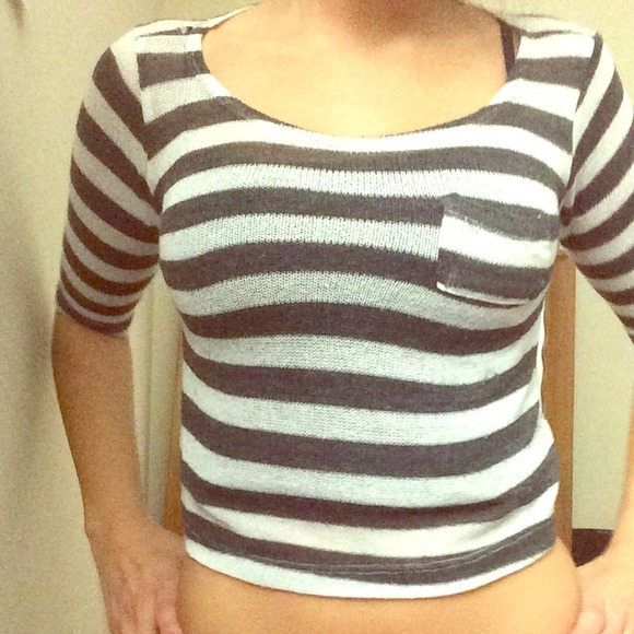 Pacsun sweater crop top