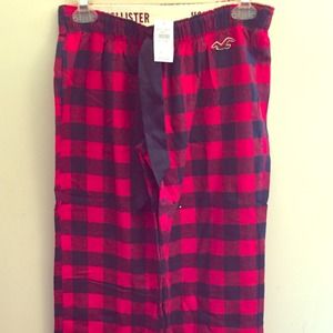 🚫SOLD🚫 💙Plaid Hollister pjs👖