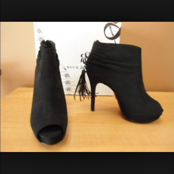 Ankle boots
