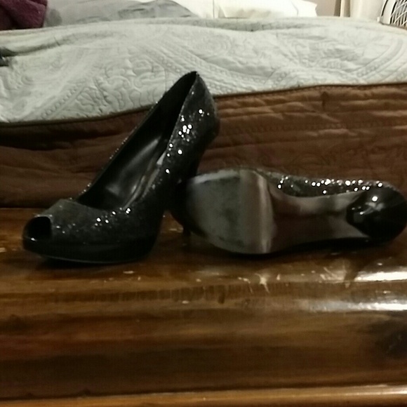 Black glittery heels - Picture 4 of 4
