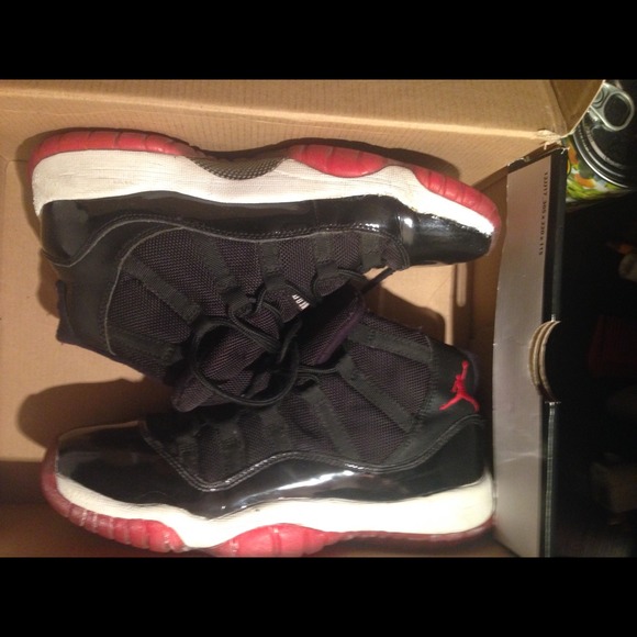 bred 11s size 6