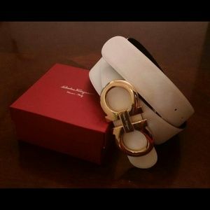 Salvatore Ferragamo reversible white/blk XL buckle