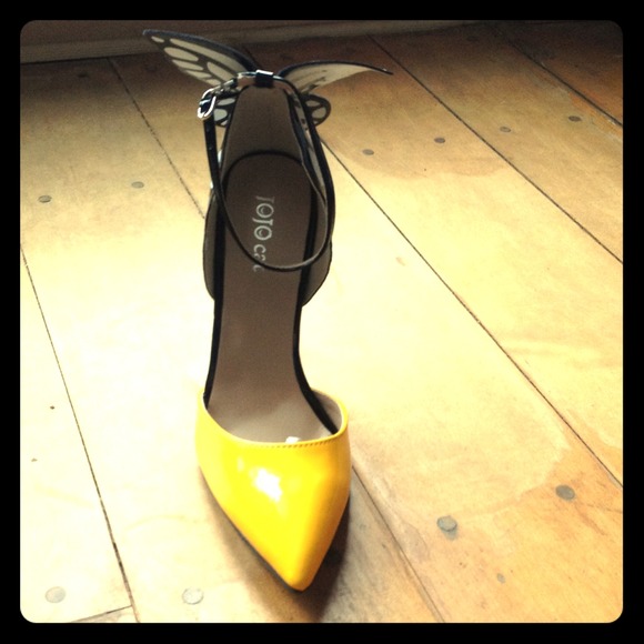 High heel shoe - Picture 1 of 3