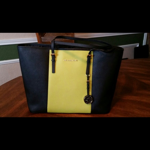 Michael Kors jet set