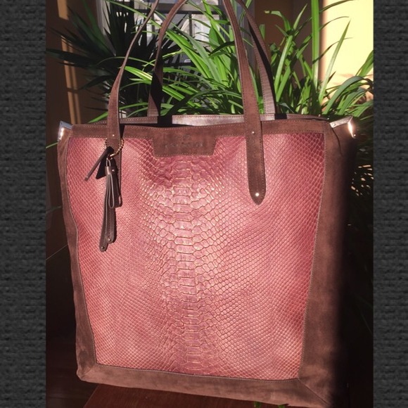 ️🎉HP🎉NWT Coach Luxe Tote Bronze w/ Brass Corners - Picture 2 of 3