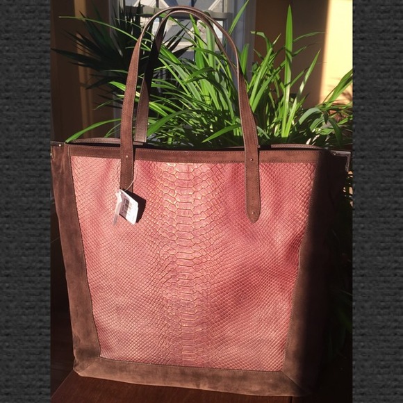 ️🎉HP🎉NWT Coach Luxe Tote Bronze w/ Brass Corners - Picture 3 of 3