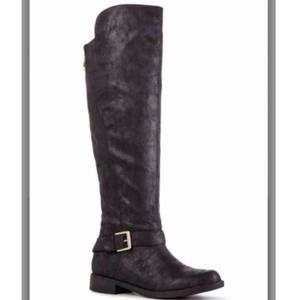 Black riding boots
