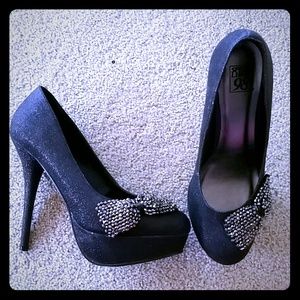 Black Sparkle Pumps