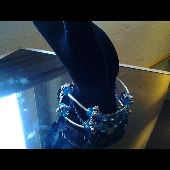 Bracelet - Picture 2 of 2