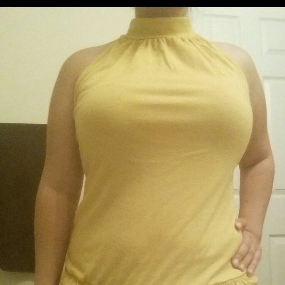 Cute Yellow Top - Picture 2 of 4
