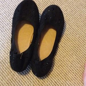 New York and company bedazzled flats. Size 7