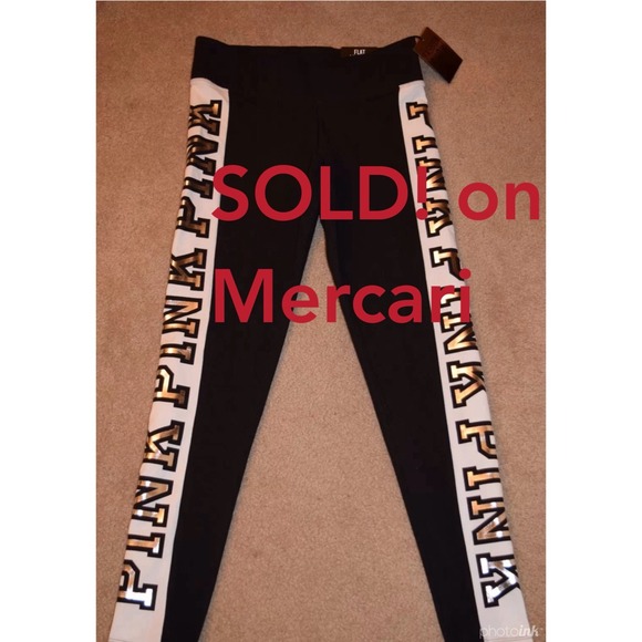⛔SOLD!⛔PINK logo S Fashion Show VS Leggings