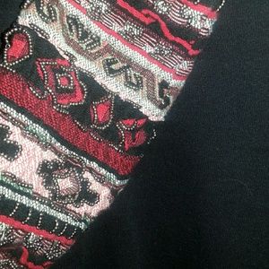 Detailed crew sweatshirt