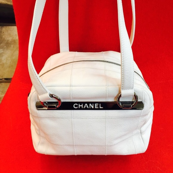 Chanel Caviar Square Handbag - Picture 4 of 4