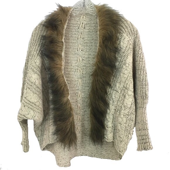 Sweaters - Faux Fur Trimmed Bat Sleeve Cardigan Size S NWOT